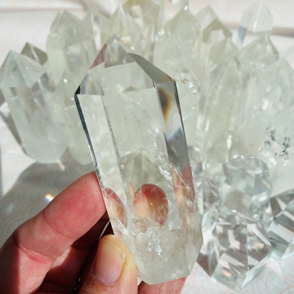 Crystal clear quartz towers! Crown chakra crystal. Bringer of peace and clarity! - Picture 3 of 6